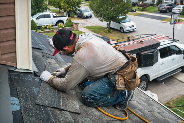 Professional Roofing technician working in Chesterville, OH